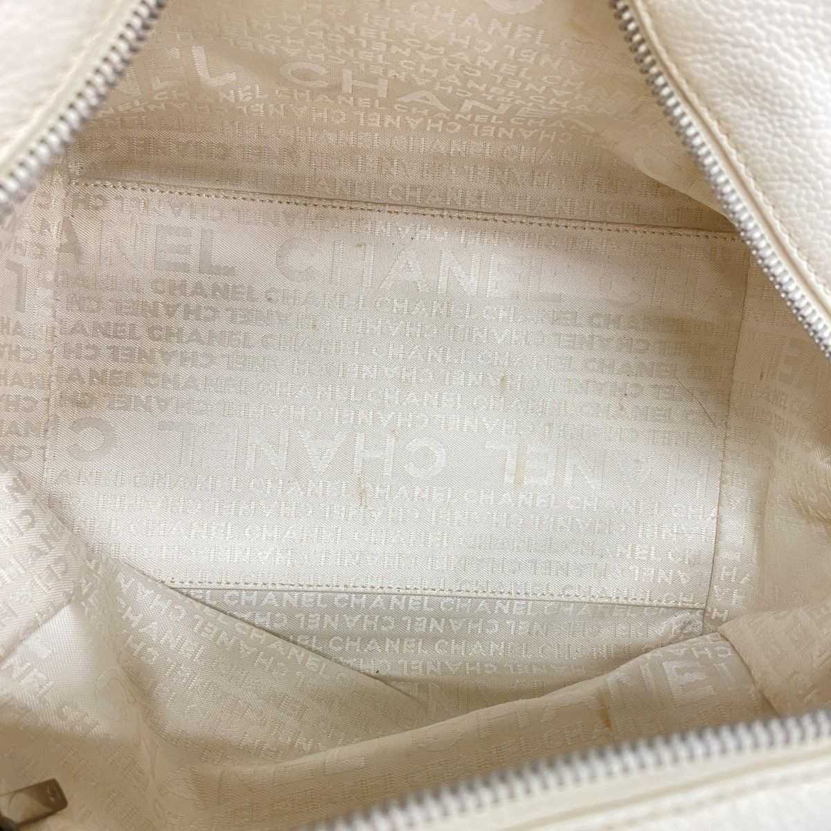 Chanel Handbag Caviar Leather White Silver — view 4