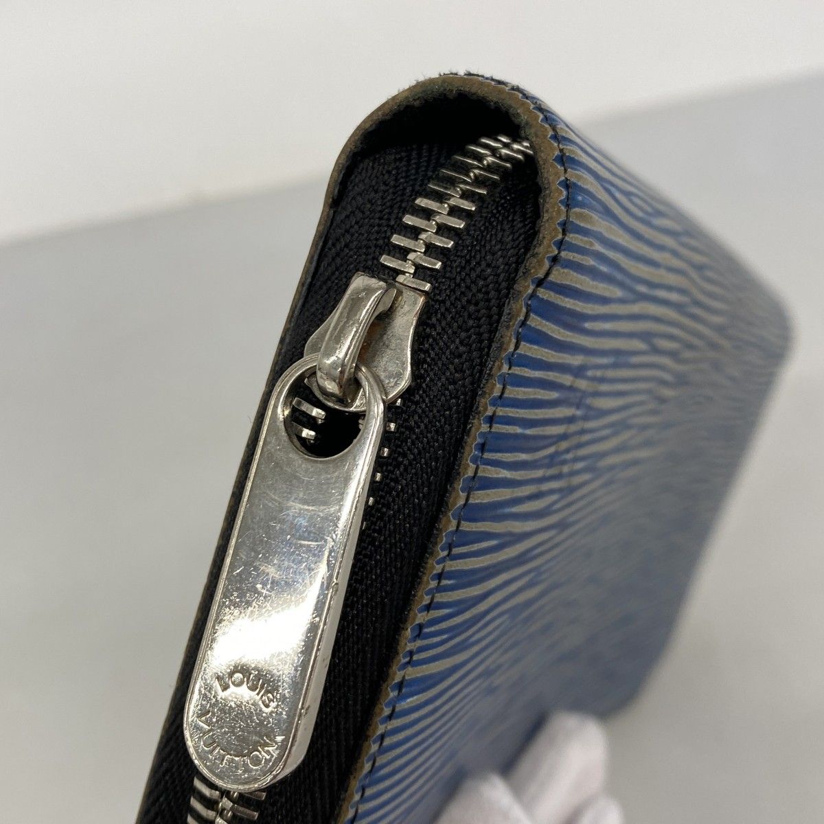 Louis Vuitton Wallet Epi Denim Zippy Blue — view 7