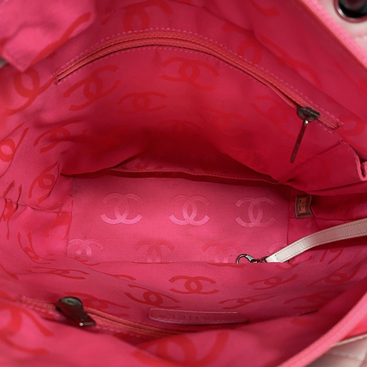 Chanel Tote Cambon Lambskin White Silver — view 4