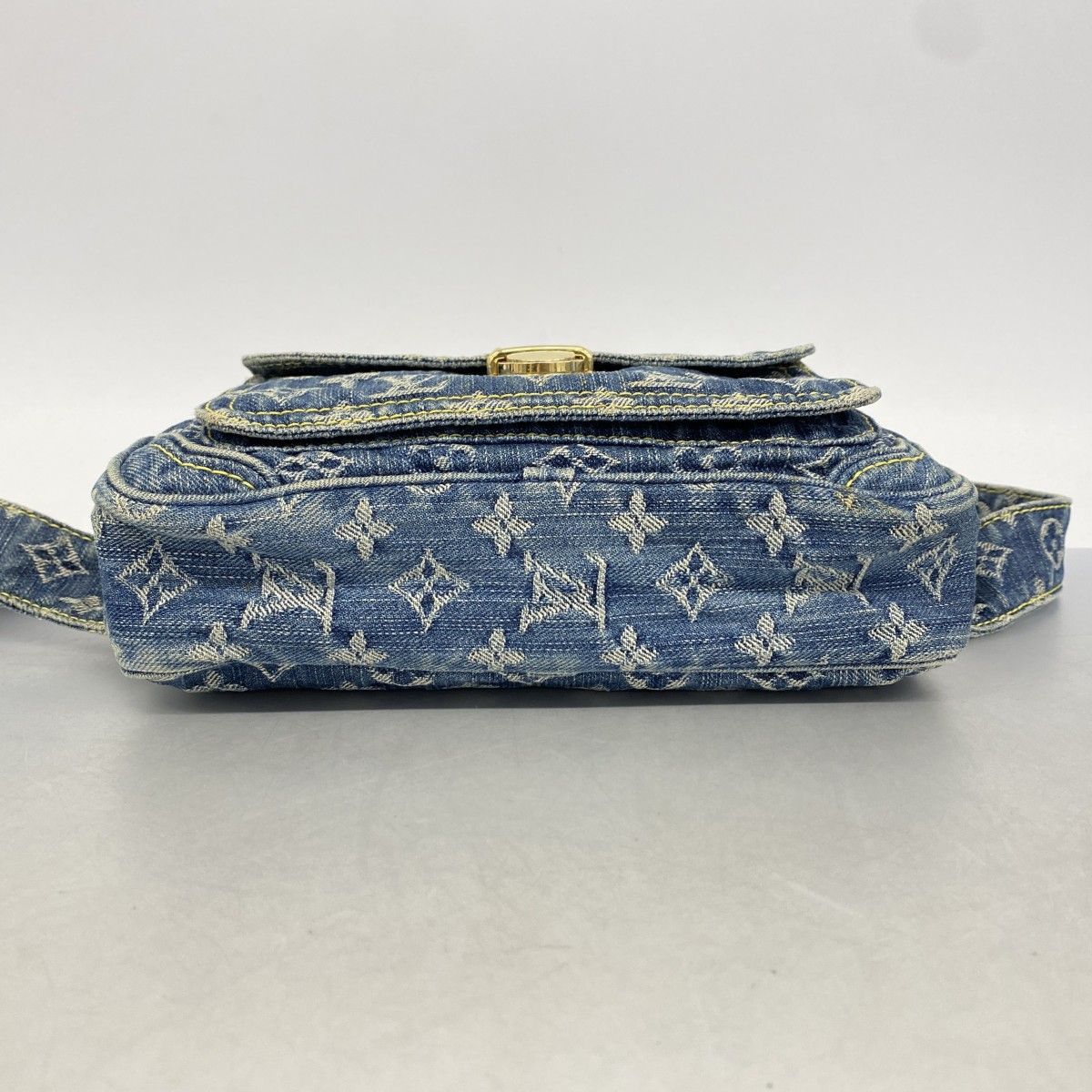 Louis Vuitton Waist Bag Monogram Denim Blue — view 3