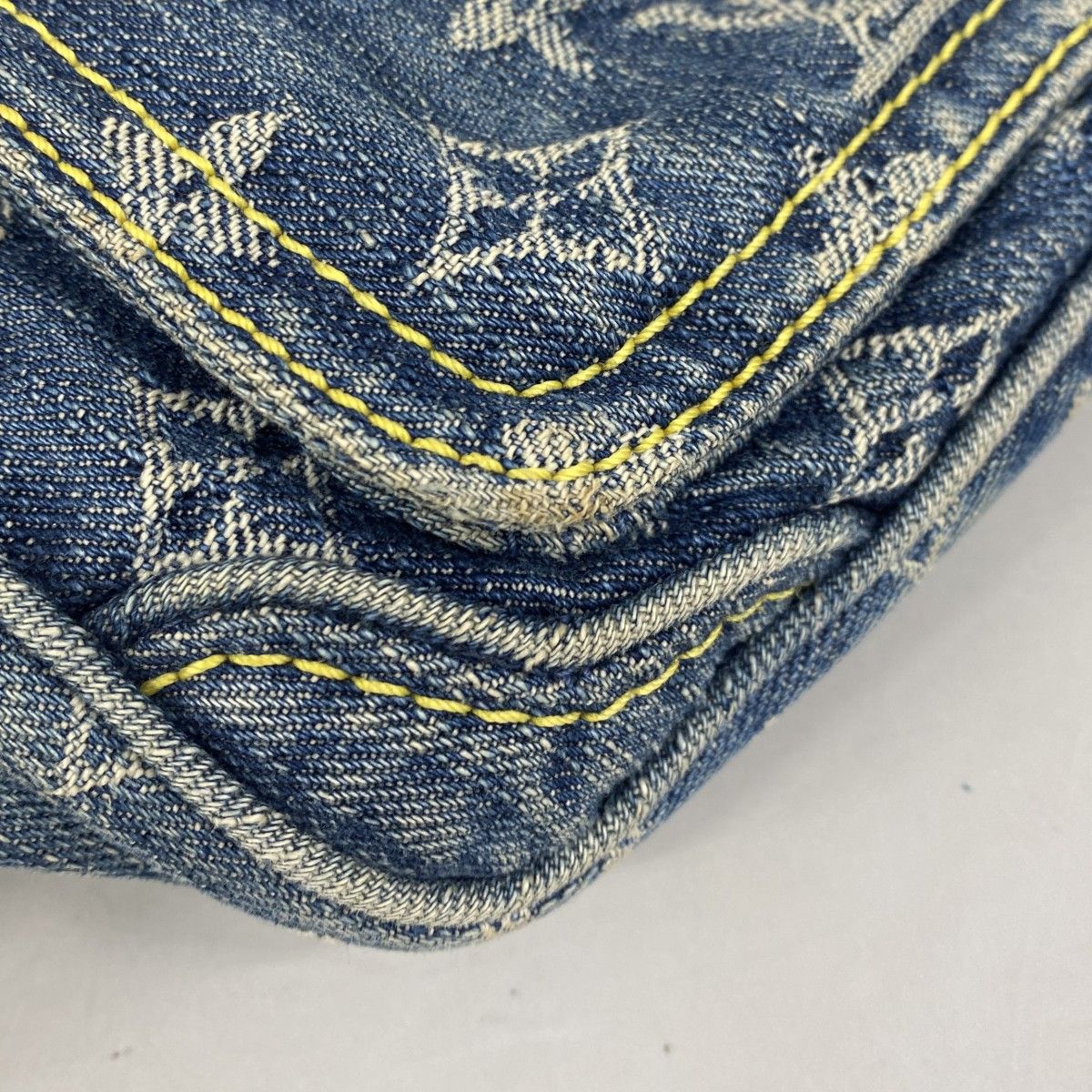 Louis Vuitton Waist Bag Monogram Denim Blue — view 7