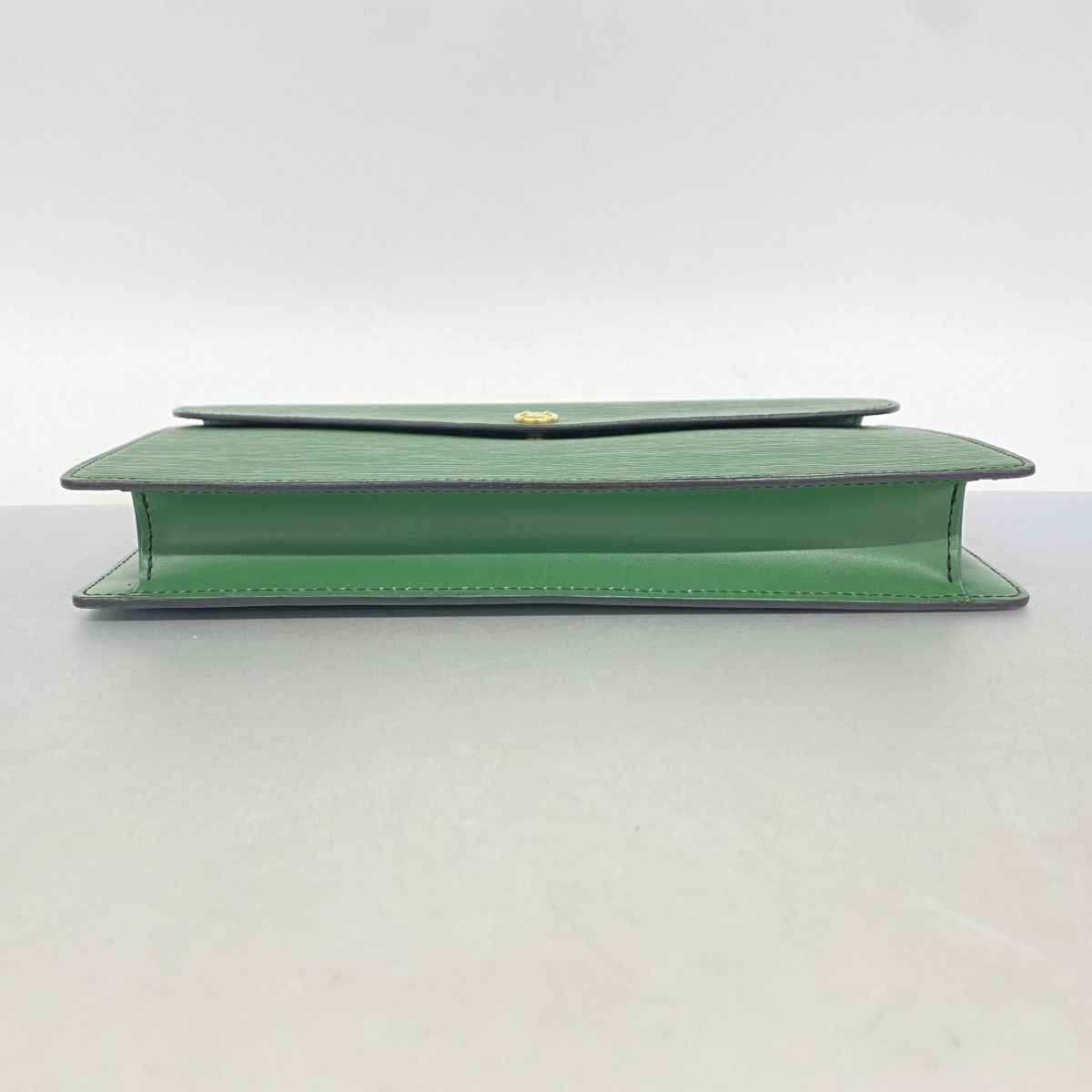Louis Vuitton Clutch Epi Montaigne 27 Borneo Green — view 3