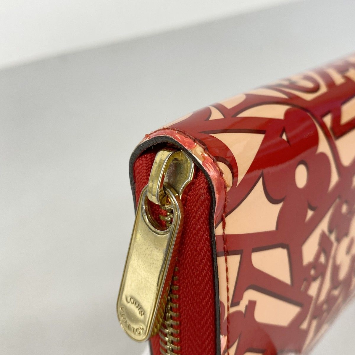 Louis Vuitton Wallet Suit Monogram Zippy Pomme D'amour — view 6