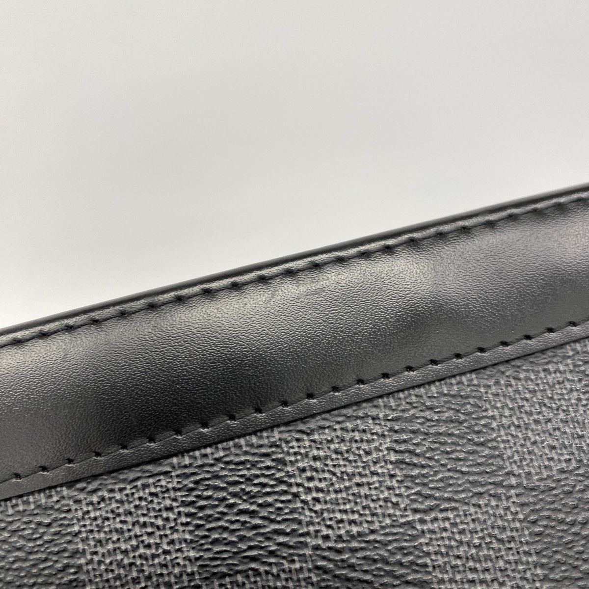 Louis Vuitton Clutch Damier Graphite Pochette Voyage GM Black Gray — view 8