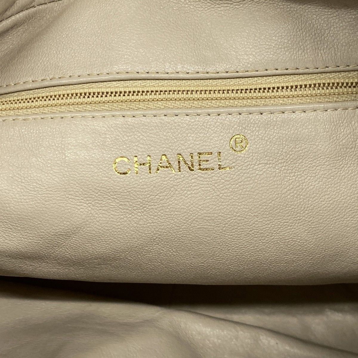 Chanel Shoulder Bag Quilted Lambskin Beige Gold — view 5