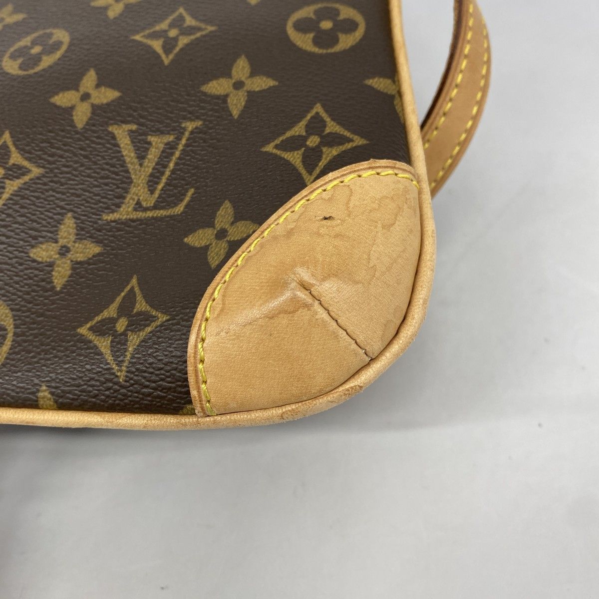 Louis Vuitton Shoulder Bag Monogram Cousin GM Brown — view 6