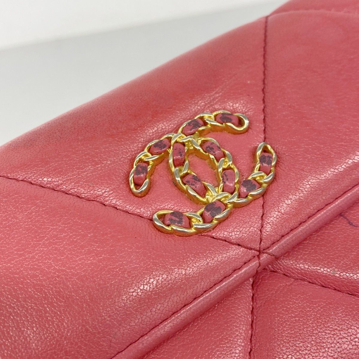 Chanel Wallet 19 Lambskin Pink Gold — view 9