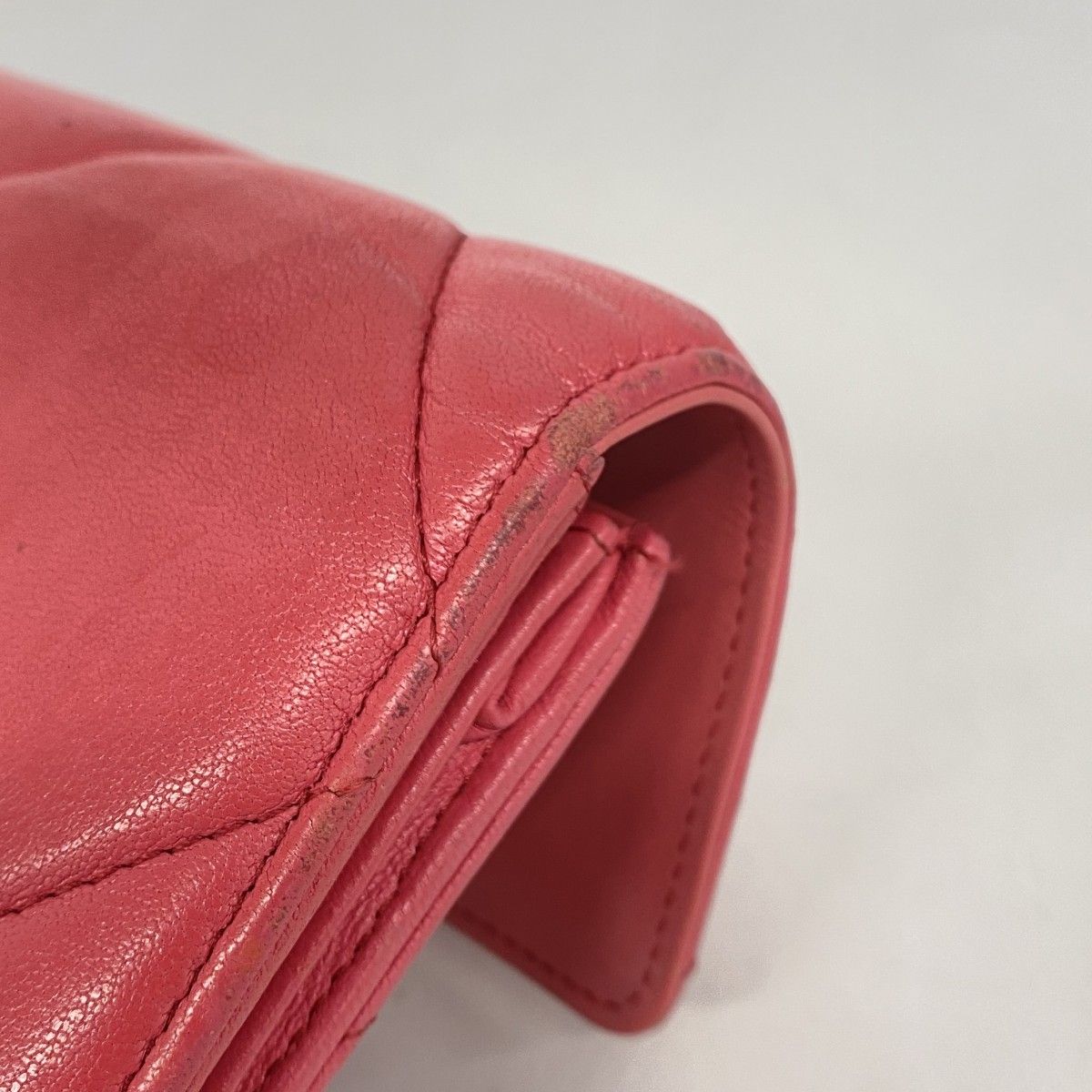 Chanel Wallet 19 Lambskin Pink Gold — view 7