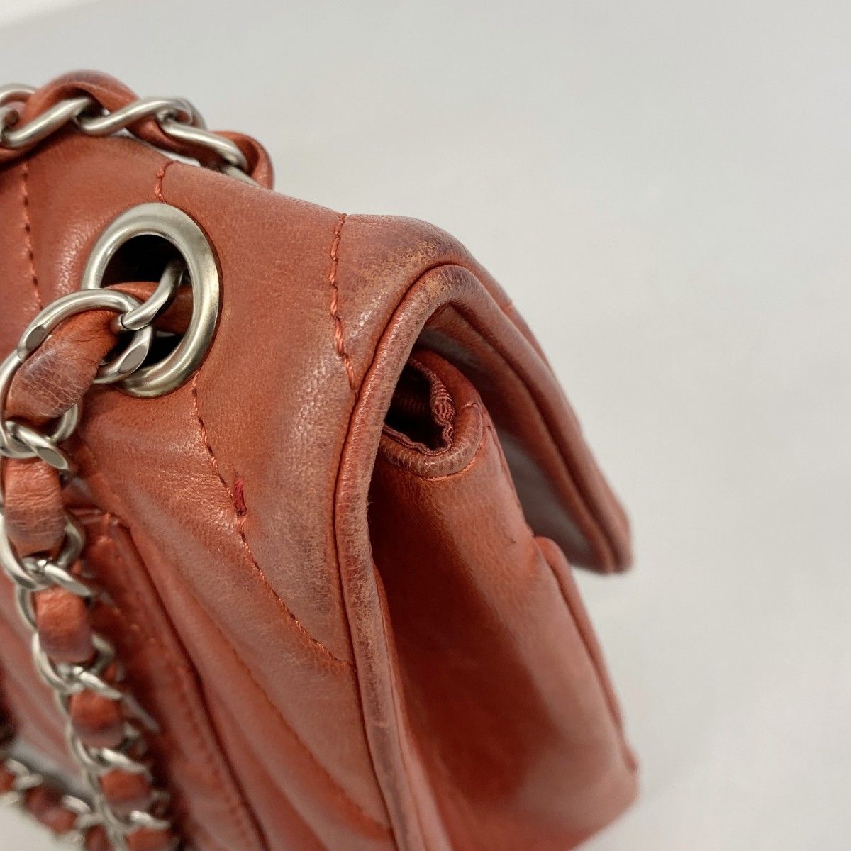 Chanel Shoulder Bag Chez Blanc Lion Lambskin Red Silver — view 7