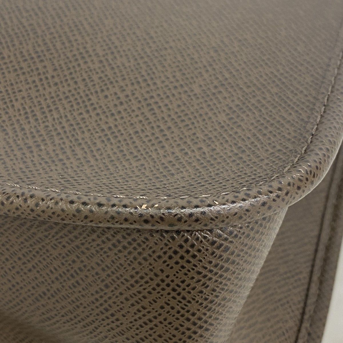 Louis Vuitton Shoulder Bag Taiga Andrei Grizzly — view 6