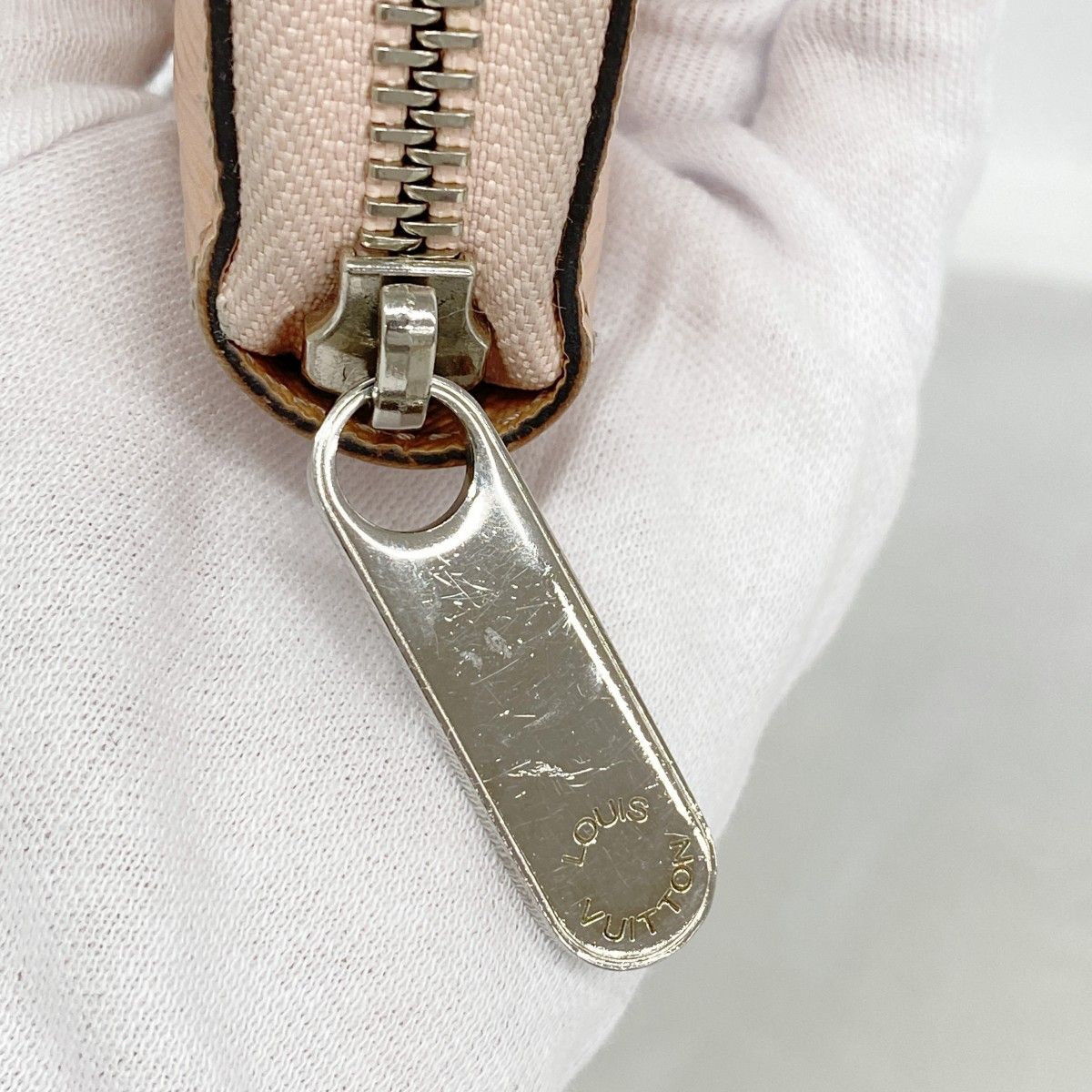 Louis Vuitton Wallet Epi Zippy Rosena Cles — view 8