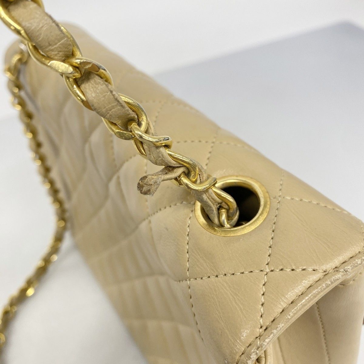 Chanel Shoulder Bag Quilted Lambskin Beige Gold — view 8
