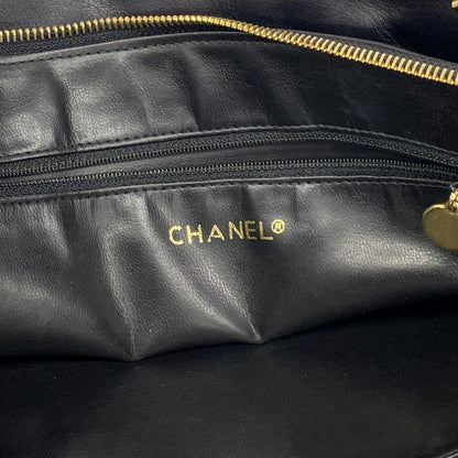 Chanel Shoulder Bag Quilted Lambskin White Black Gold — view 5