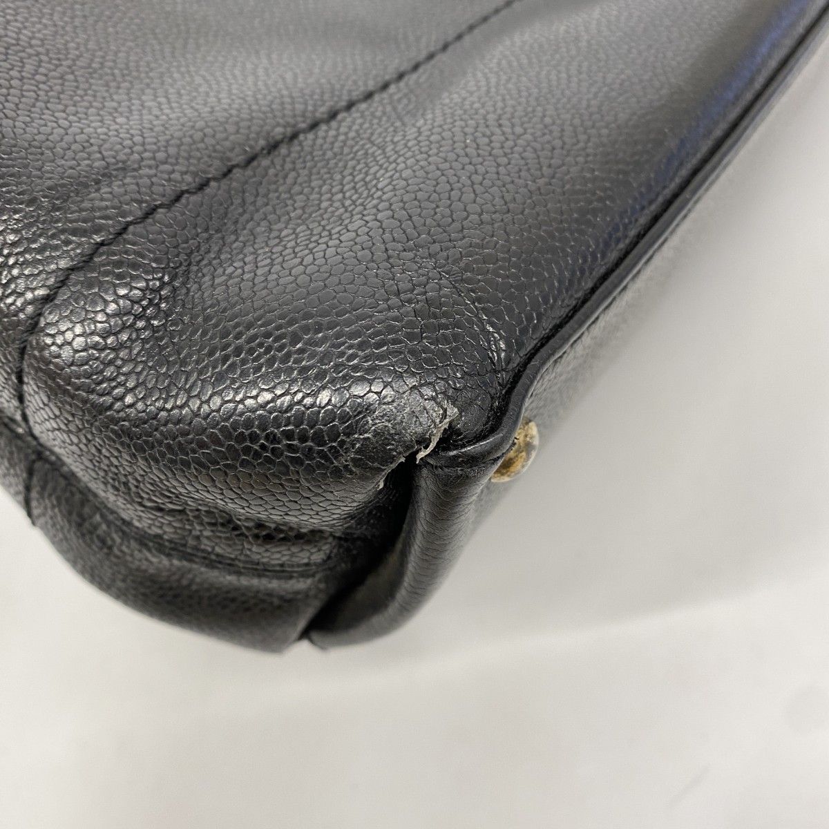 Chanel Tote Caviar Leather Black Gold — view 6