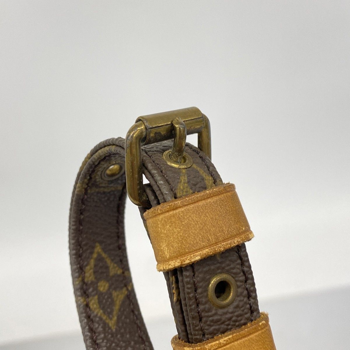 Louis Vuitton Shoulder Bag Monogram Amazon Brown — view 9