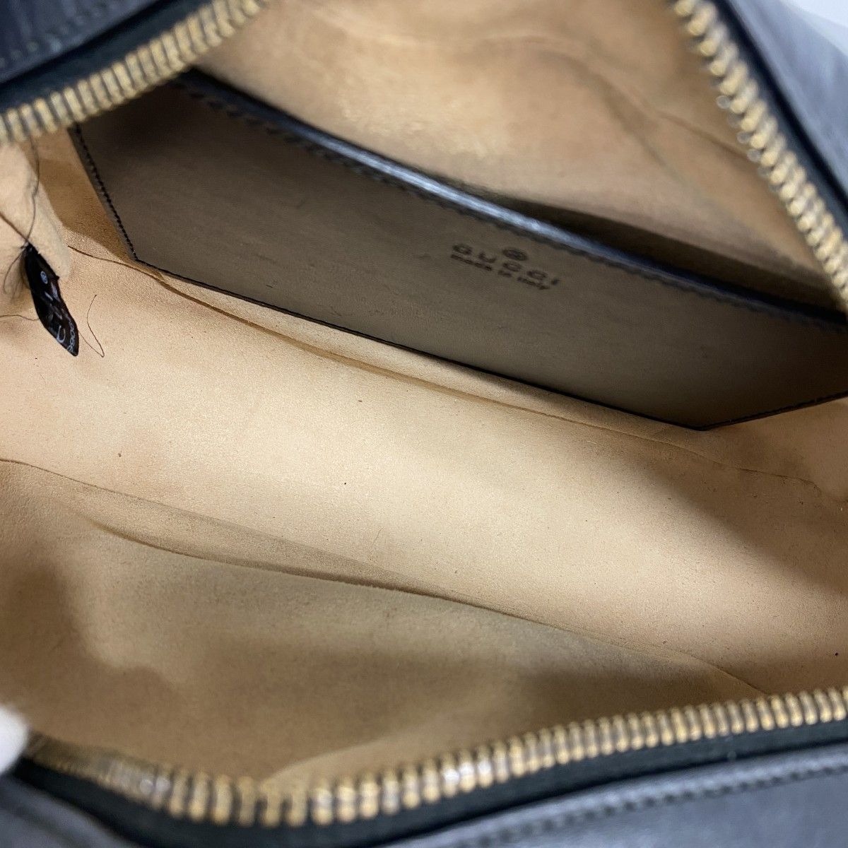Gucci Shoulder Bag GG Marmont Leather Black Gold — view 4