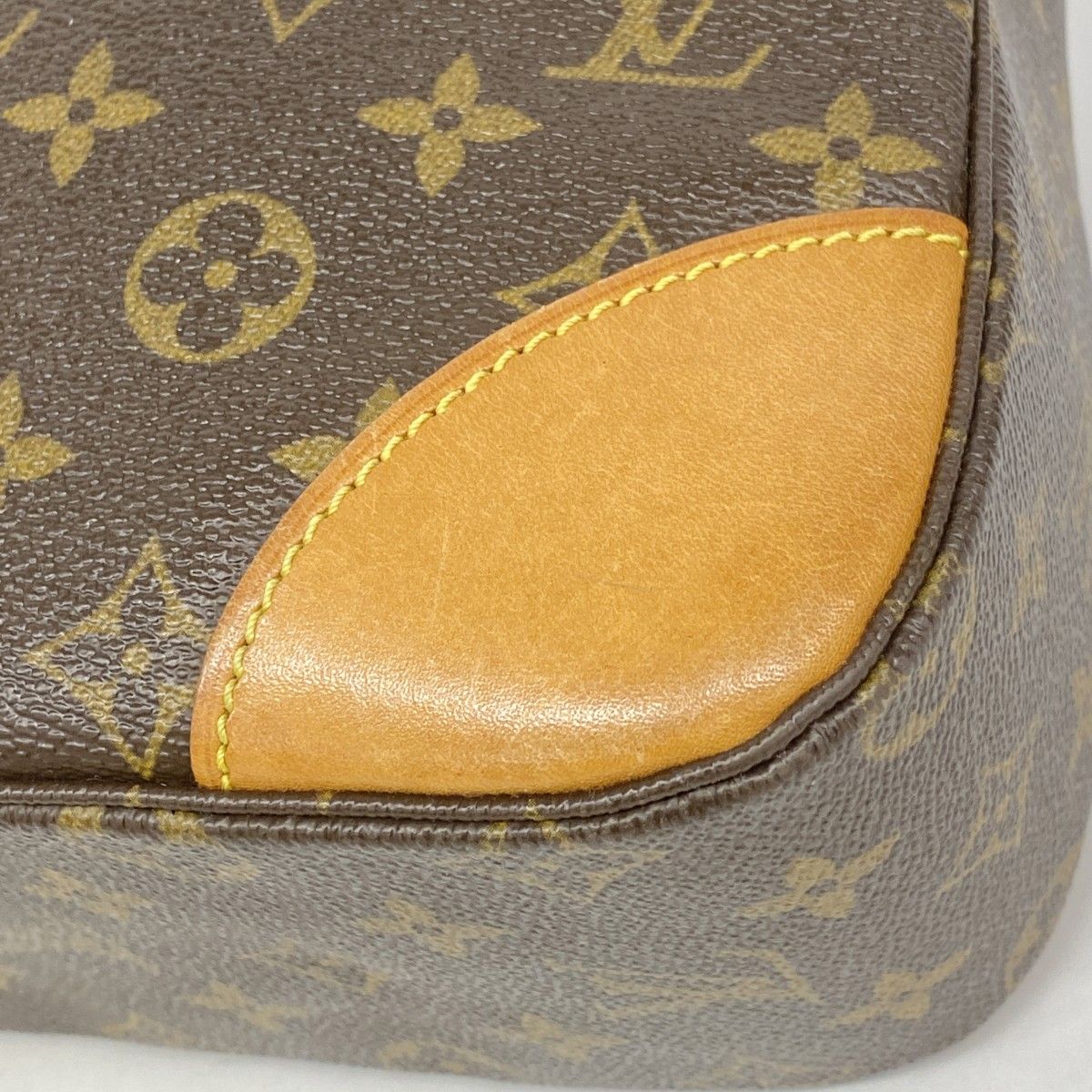 Louis Vuitton Shoulder Bag Monogram Boulogne 30 Brown — view 6