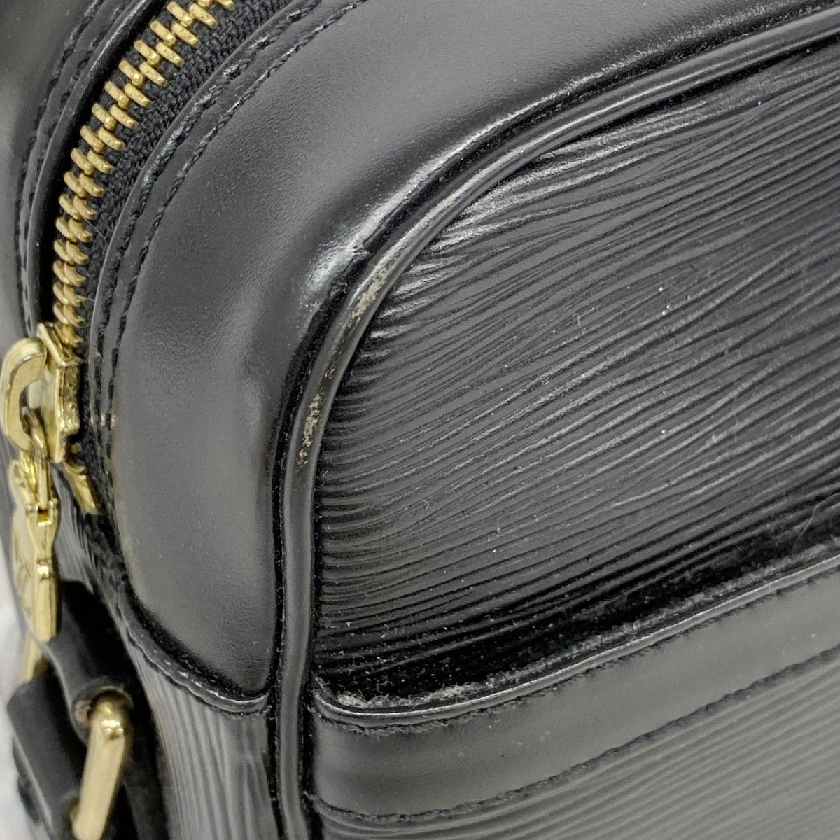 Louis Vuitton Shoulder Bag Epi Trocadero 27 Noir — view 7