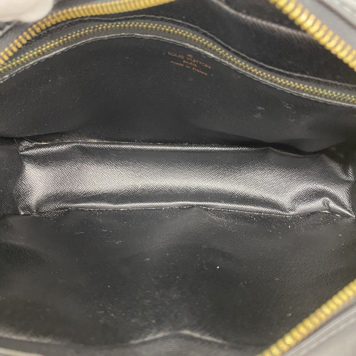 Louis Vuitton Shoulder Bag Epi Trocadero 27 Noir — view 4