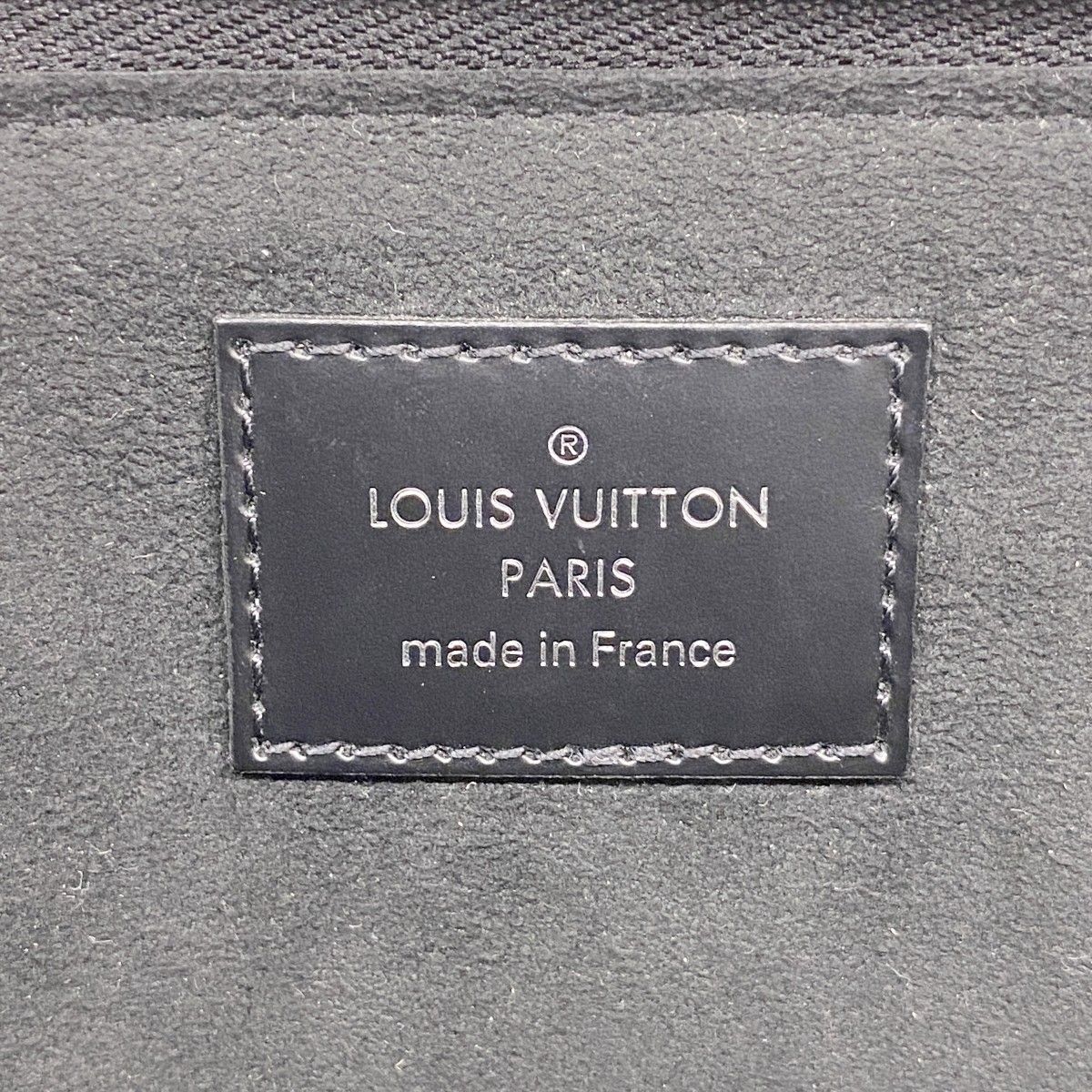 Louis Vuitton Clutch Epi Essential Pochette Plat Silver Black — view 4