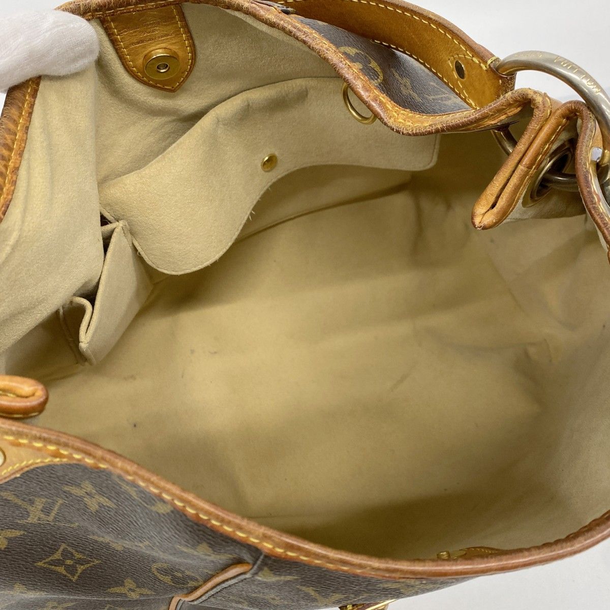 Louis Vuitton Shoulder Bag Monogram Galleria PM Brown — view 4