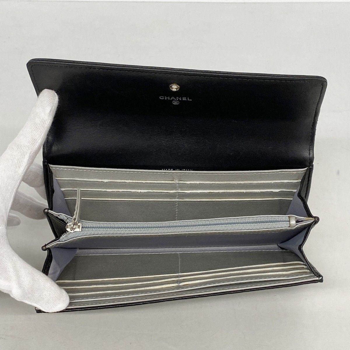 Chanel Wallet Camellia Lambskin Black Silver — view 3