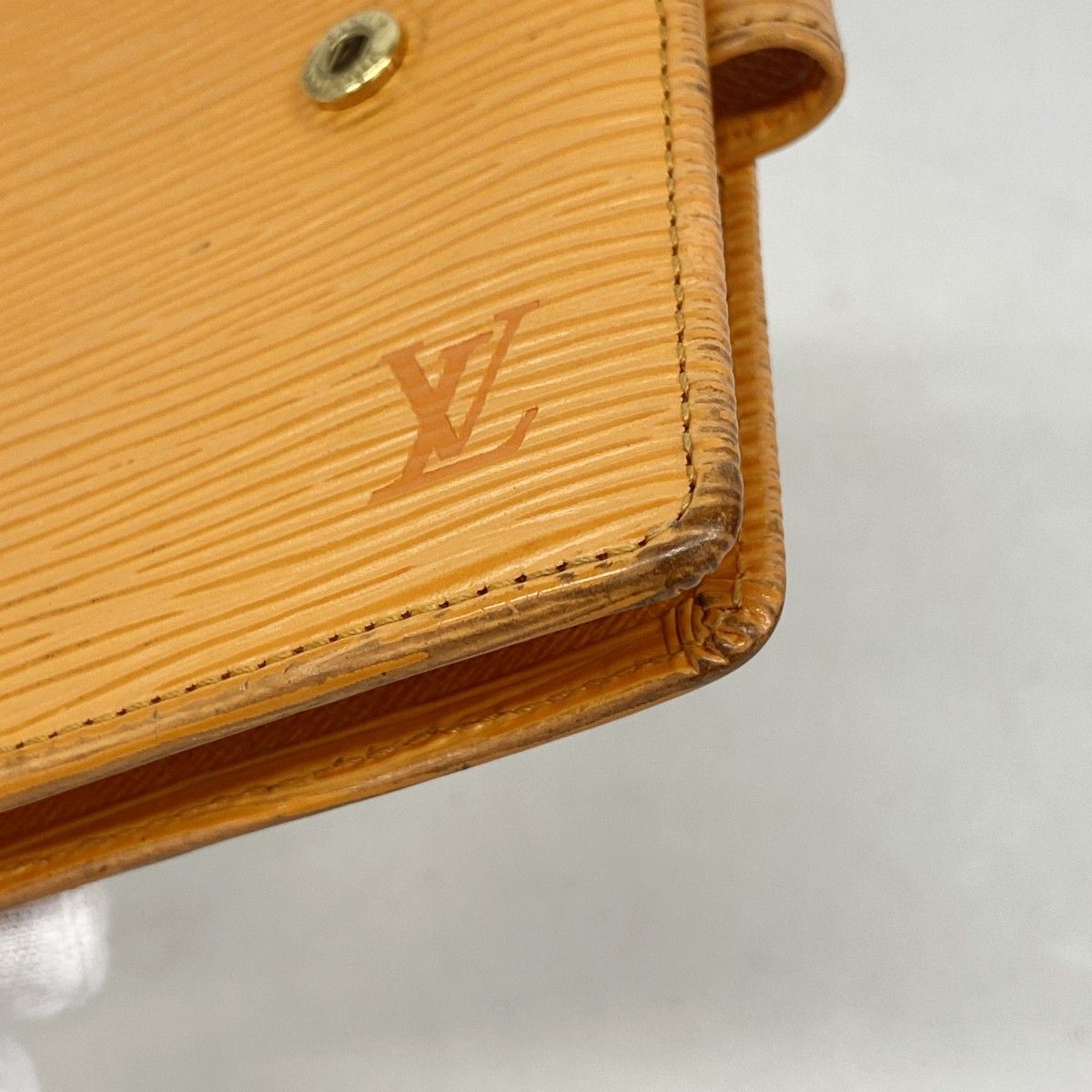 Louis Vuitton Wallet Epi Portobier Compact Mandarin — view 5