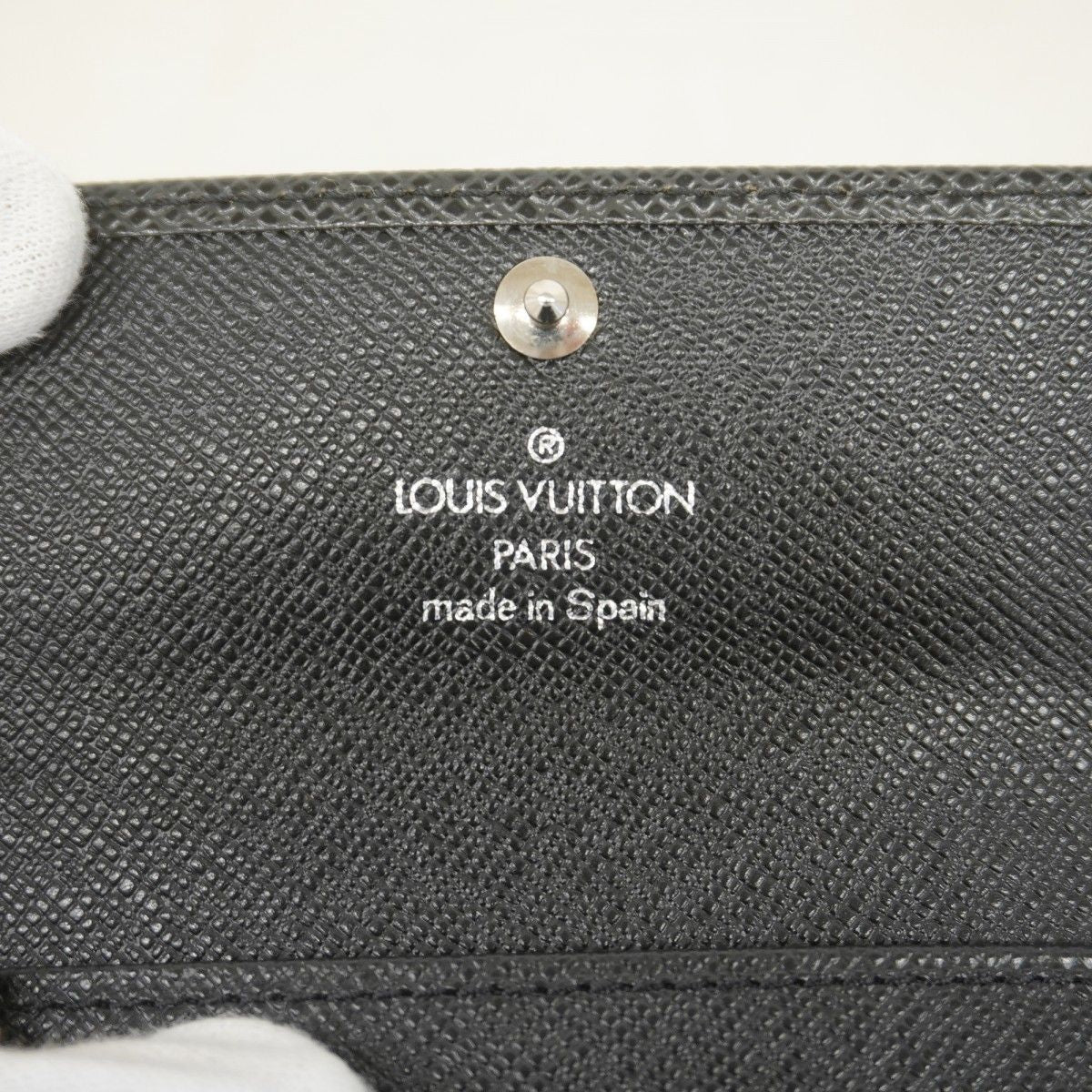 Louis Vuitton Key Case Taiga Multicles 4 Ardoise Key Holder — view 4