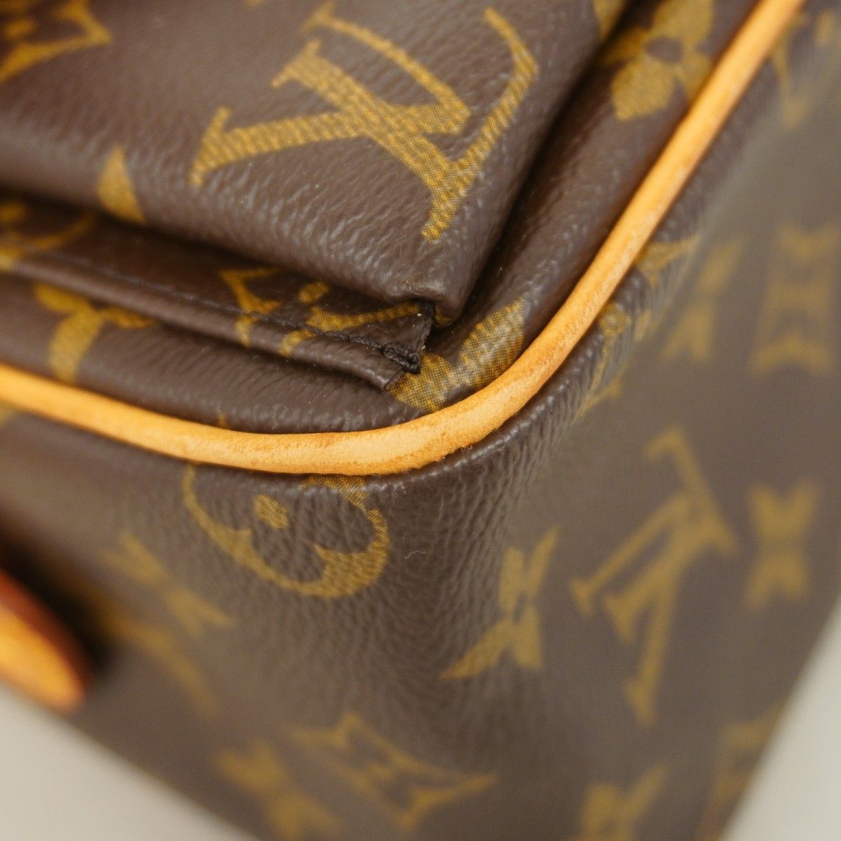 Louis Vuitton Shoulder Bag Monogram Viva Cite Brown — view 6