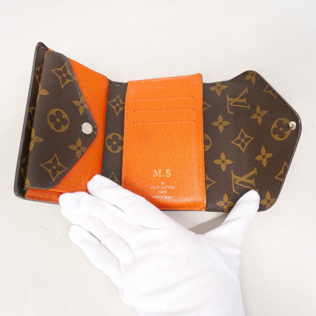 Louis Vuitton Trifold Wallet Monogram Epi Portefeuille Marie Lou Compact Piment — view 3