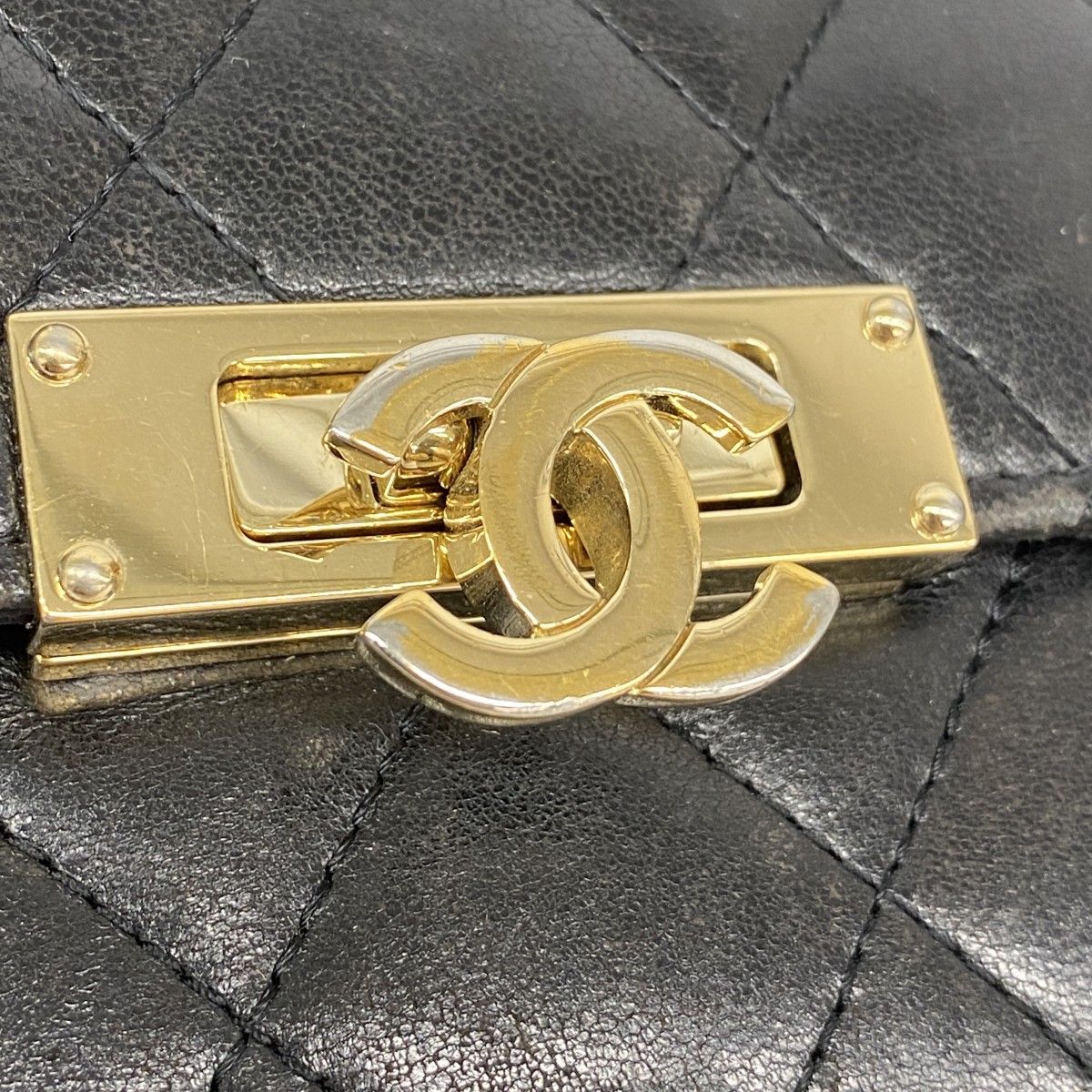 Chanel Wallet Quilted Lambskin Black Gold — view 8