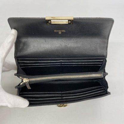 Chanel Wallet Quilted Lambskin Black Gold — view 3