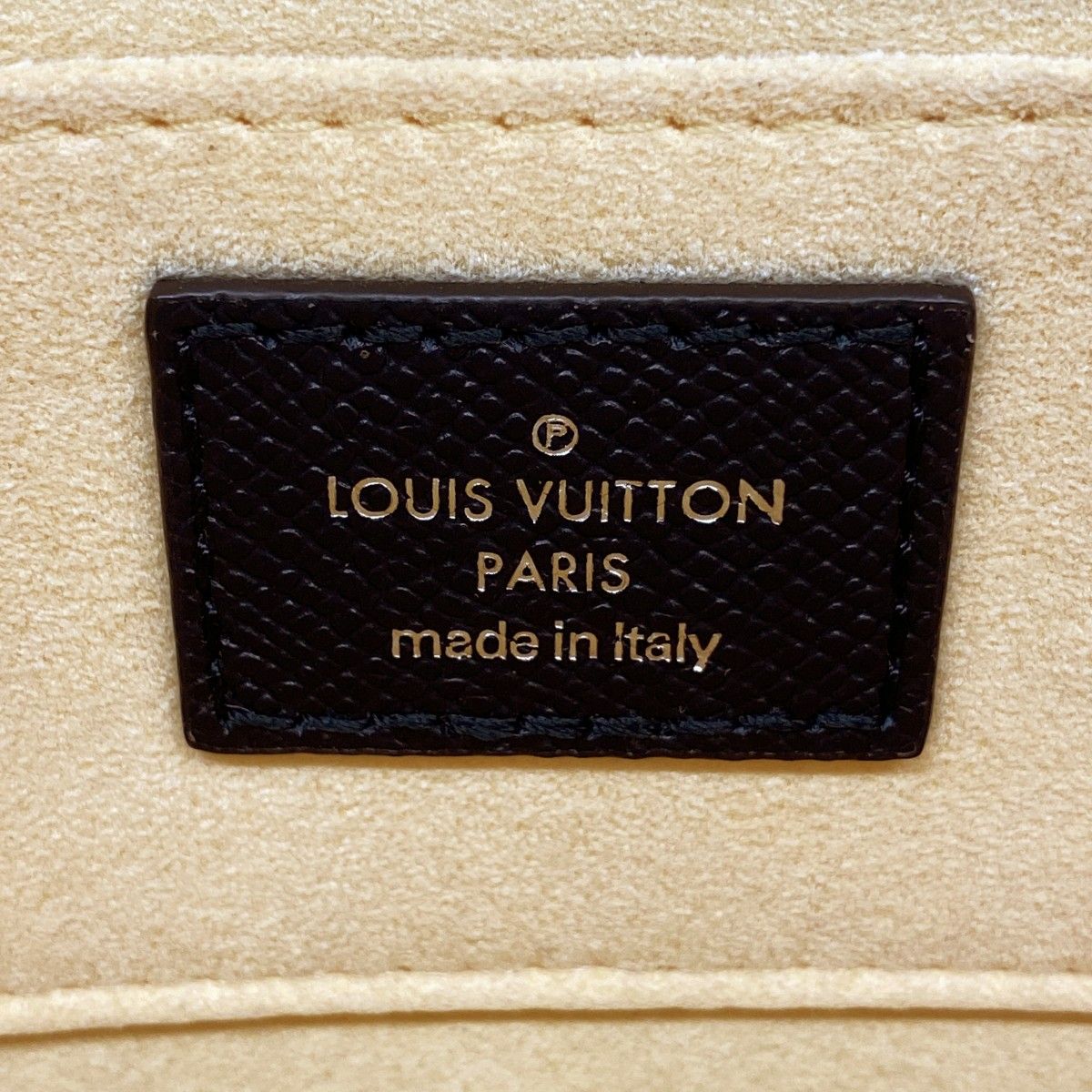 Louis Vuitton Shoulder Bag LV Pop Dauphine Mini Multicolor — view 5