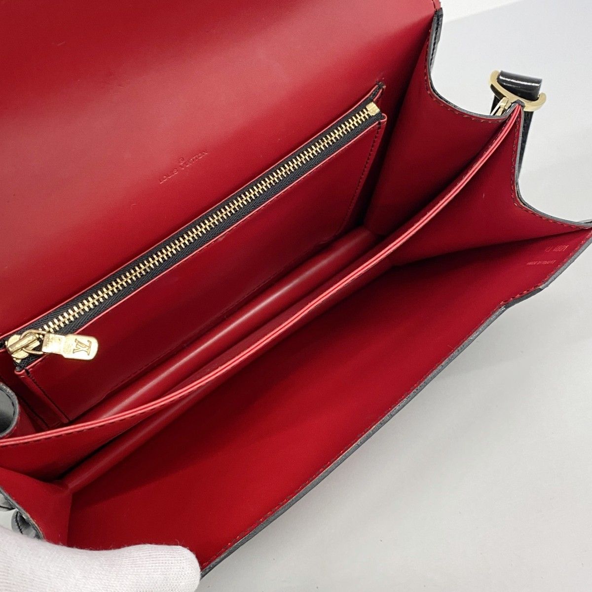 Louis Vuitton Shoulder Bag Epi Hoche Noir — view 4