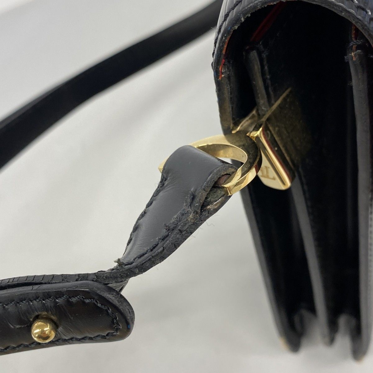 Louis Vuitton Shoulder Bag Epi Hoche Noir — view 8