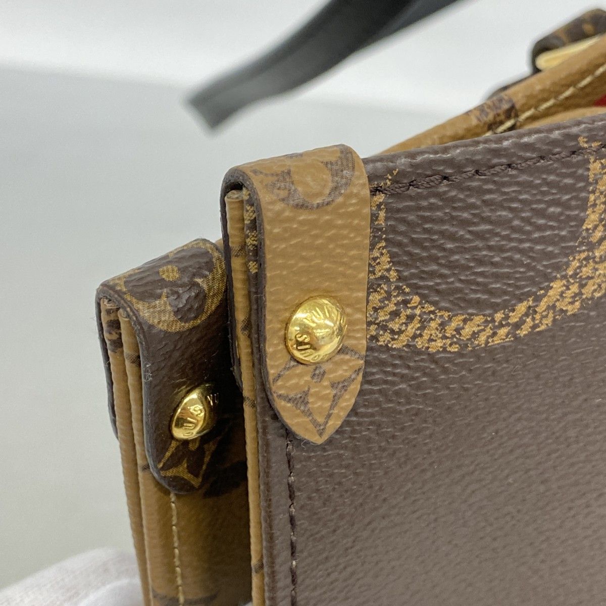 Louis Vuitton Tote Monogram Giant Reverse On The Go Brown 2-Way — view 7