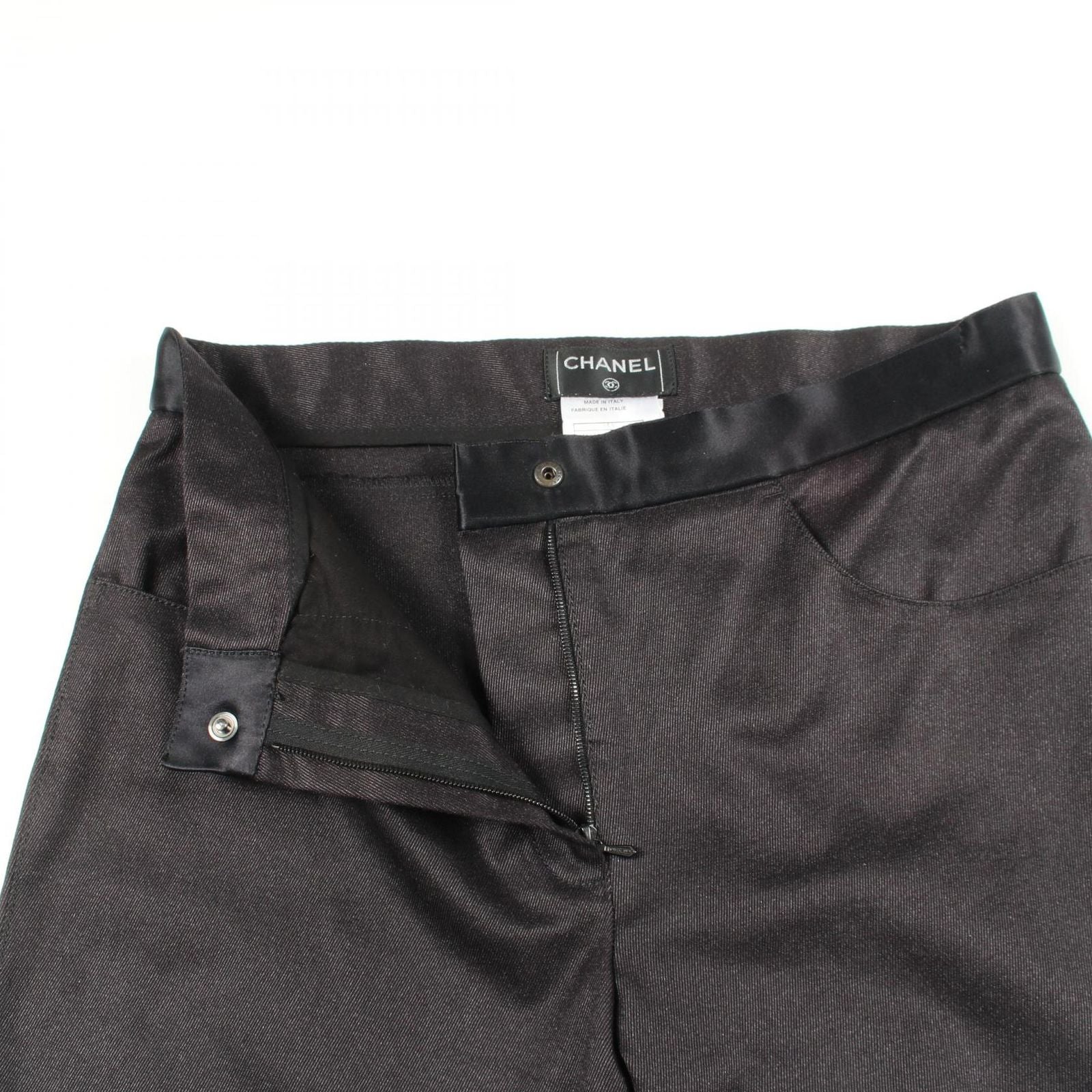 Chanel Denim Pants CC Logo Button Black Cotton — view 5