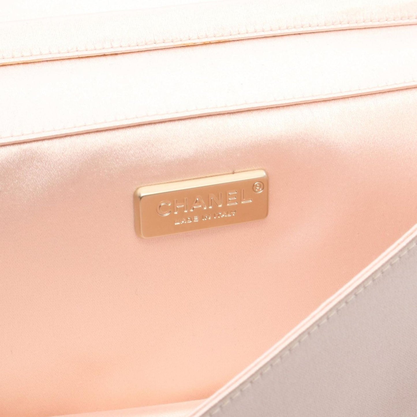 Chanel Shoulder Bag Camellia CC Logo Light Pink Fabric Chain Clutch — view 4