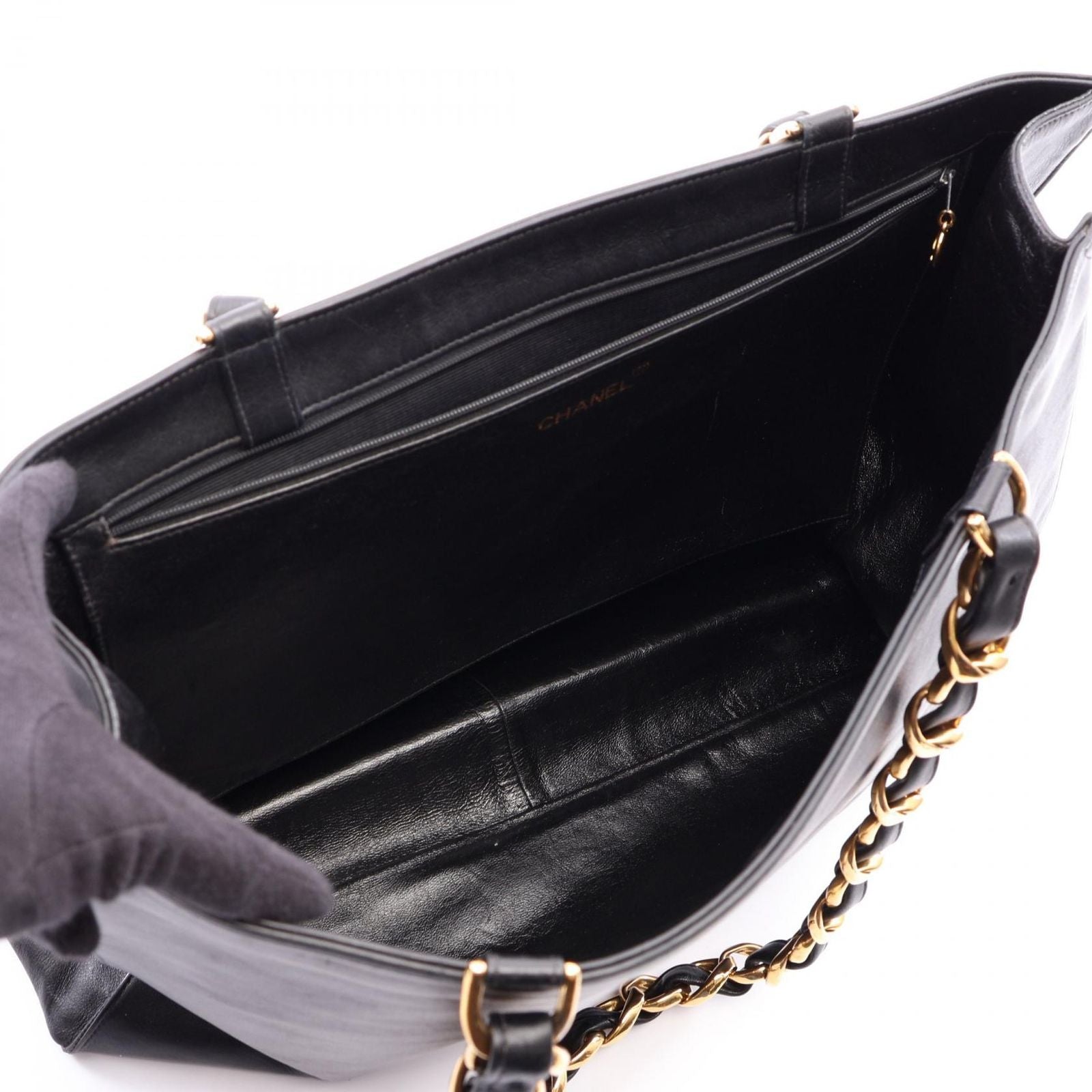 Chanel Tote Big CC Logo Black Lambskin Jumbo Chain — view 3