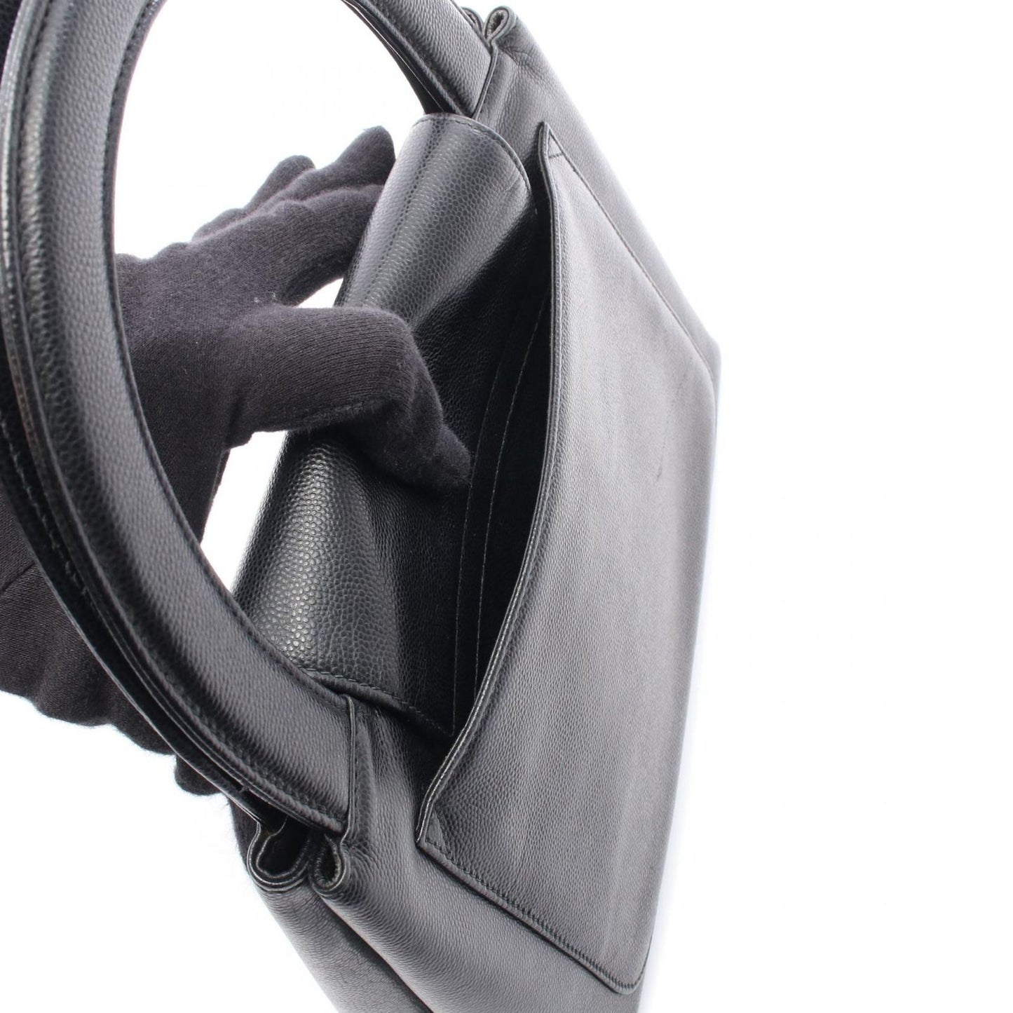 Chanel Handbag Turnlock Black Caviar Leather — view 6