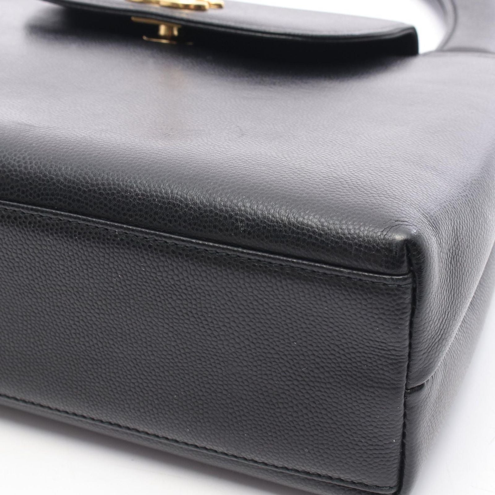 Chanel Handbag Turnlock Black Caviar Leather — view 9