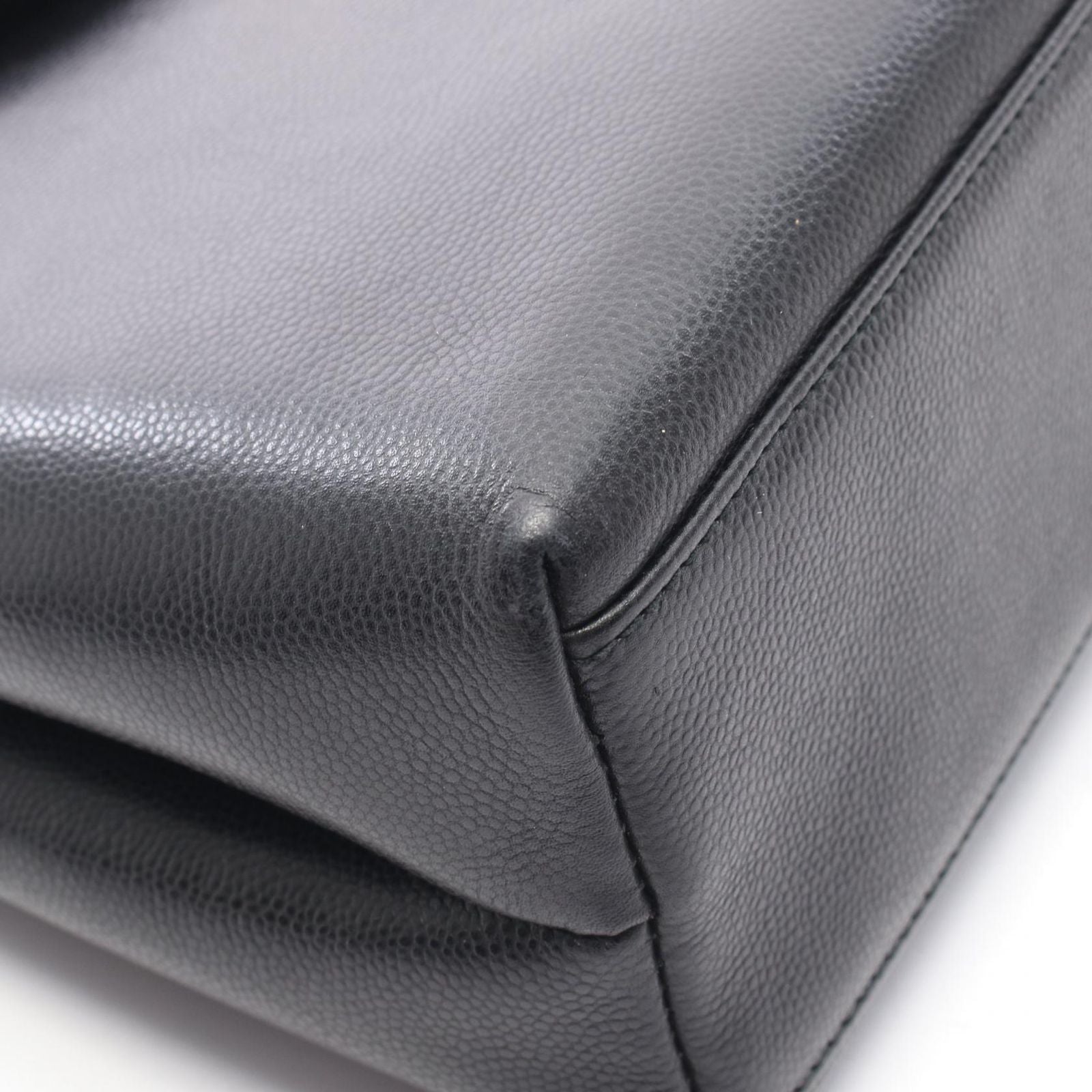 Chanel Handbag Turnlock Black Caviar Leather — view 8