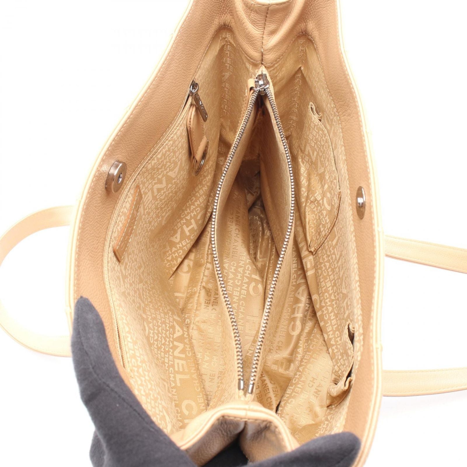 Chanel Tote Choco Bar Beige Caviar Leather — view 3