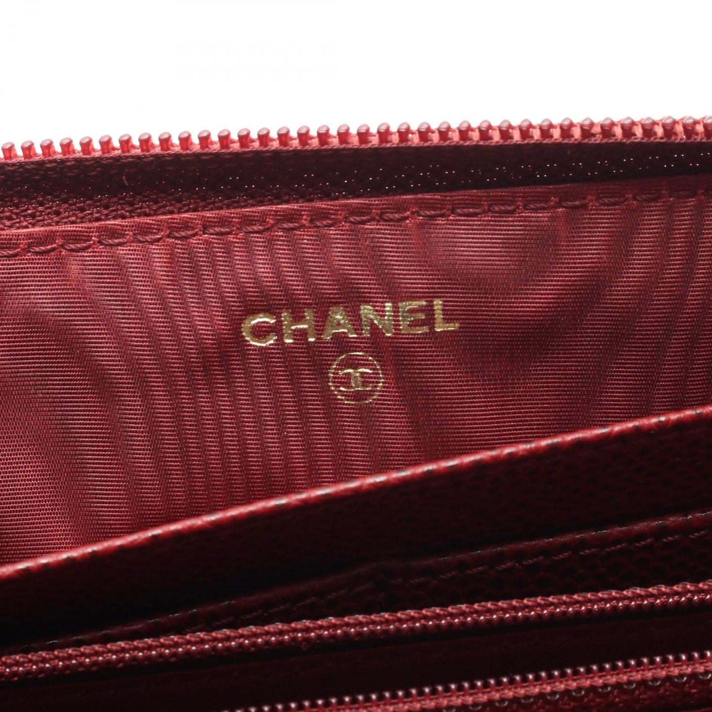 Chanel Round Wallet CC Logo Wine Red Caviar Leather — view 4