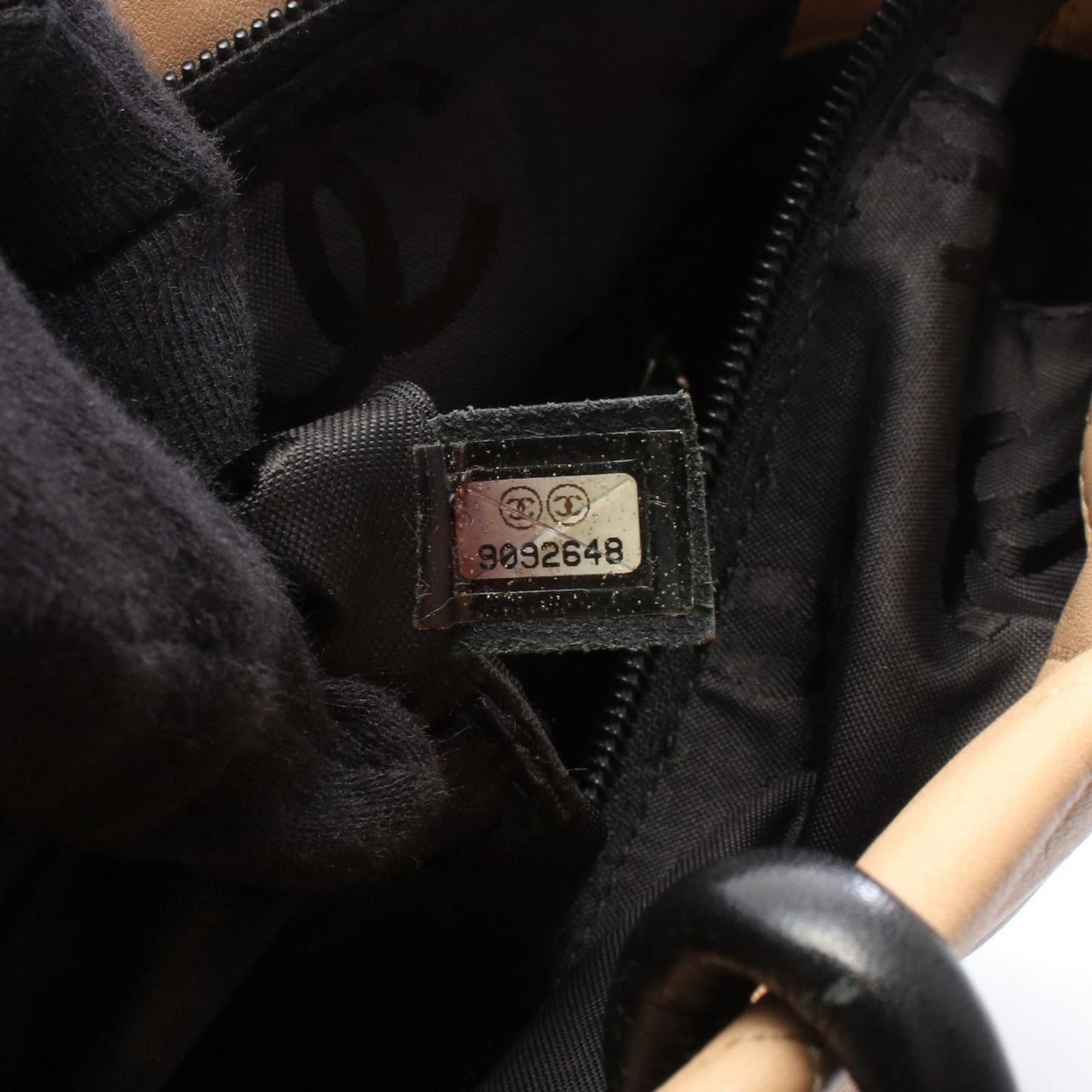 Chanel Tote Cambon Line Beige Black Leather — view 5