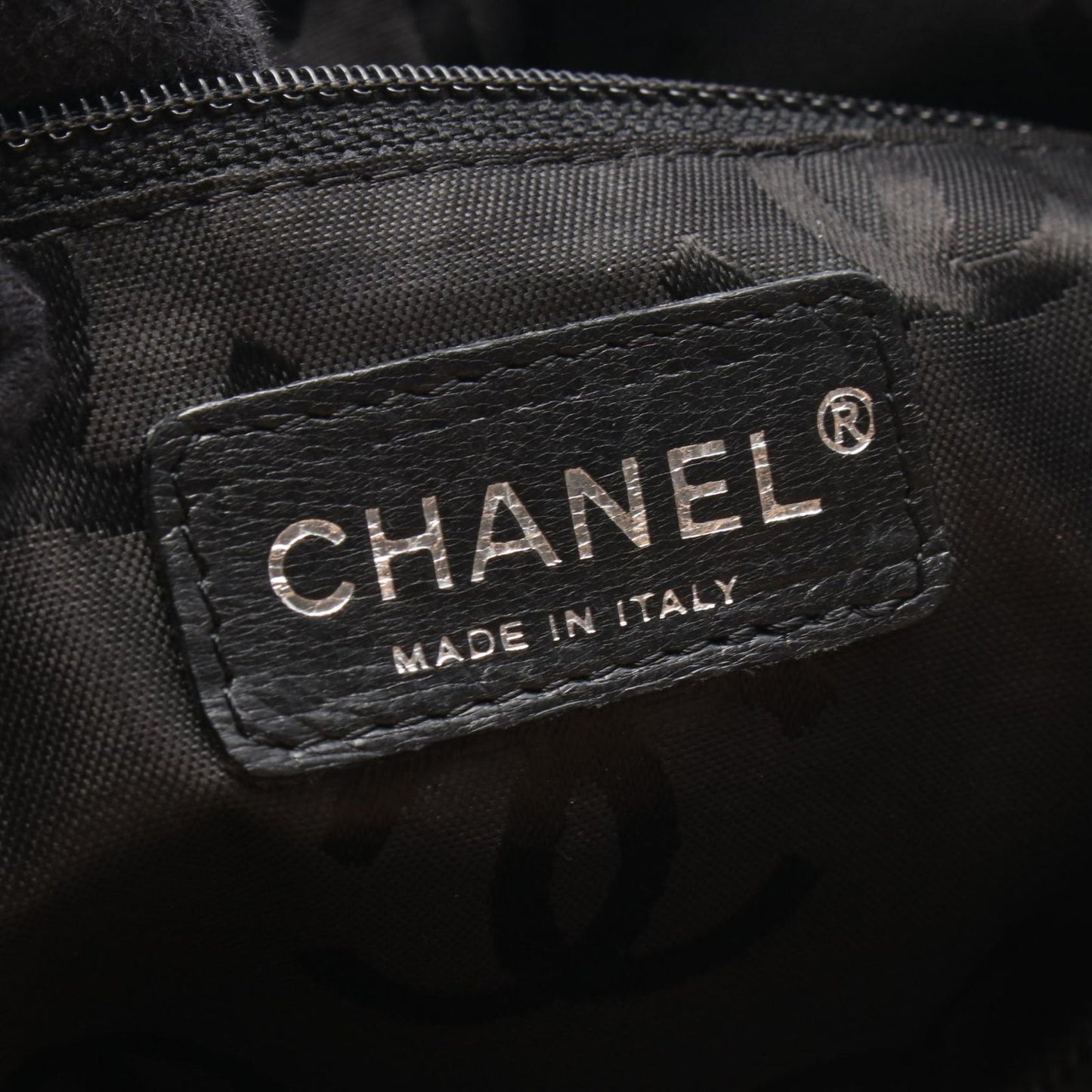 Chanel Tote Cambon Line Beige Black Leather — view 4