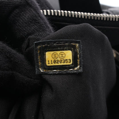 Chanel Tote CC Logo Black Leather Quilted Stitch Handbag — view 5