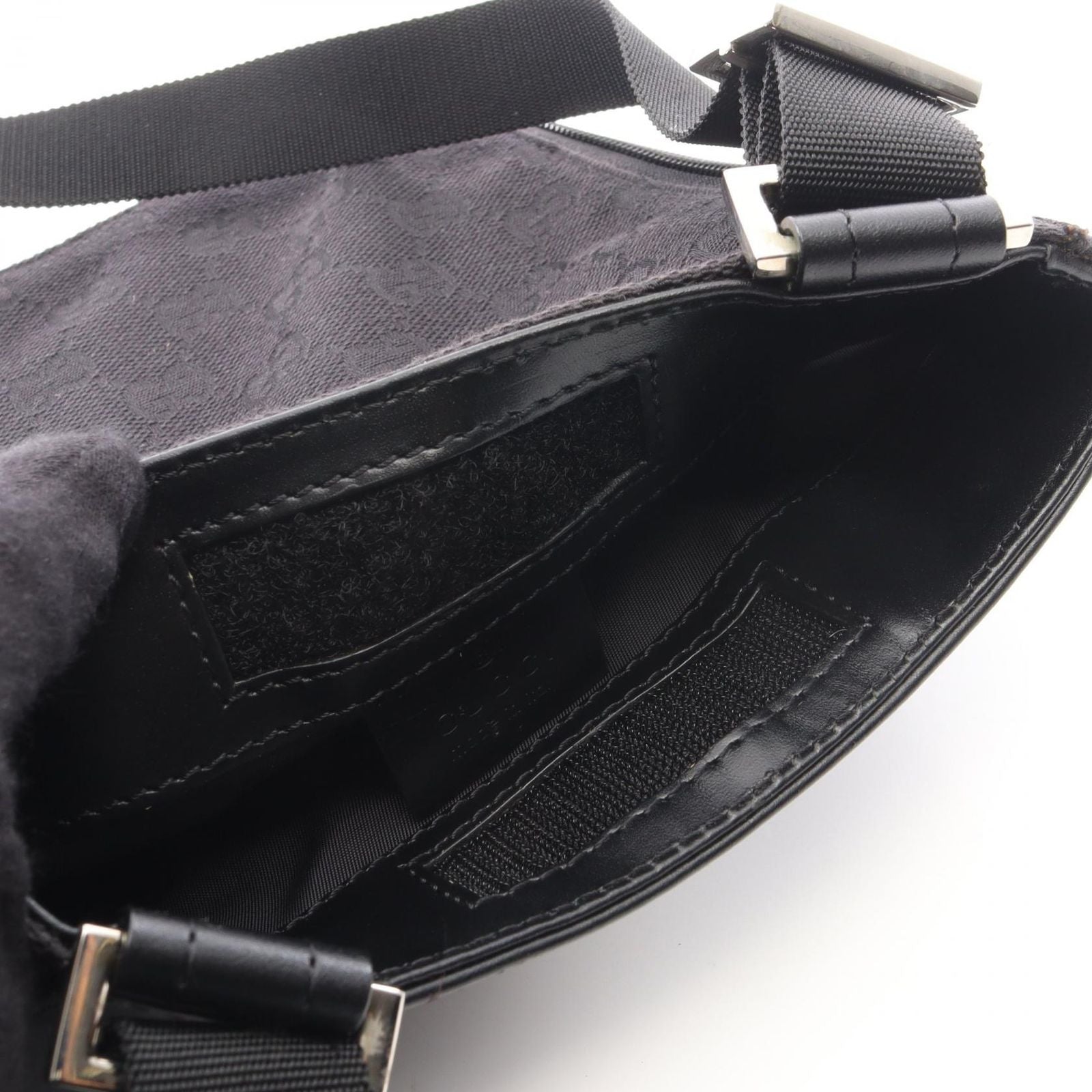 Gucci Shoulder Bag GG Canvas 019 Black — view 5