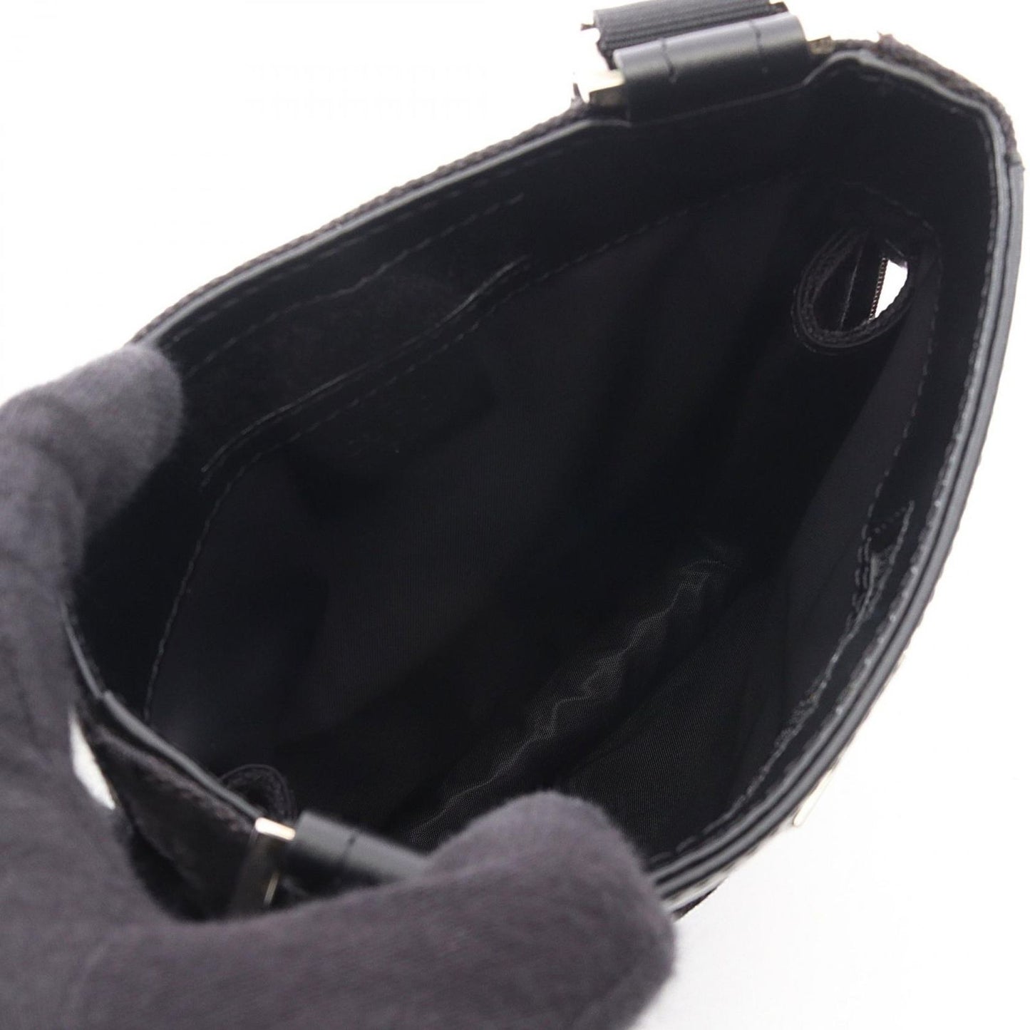 Gucci Shoulder Bag GG Canvas 019 Black — view 3