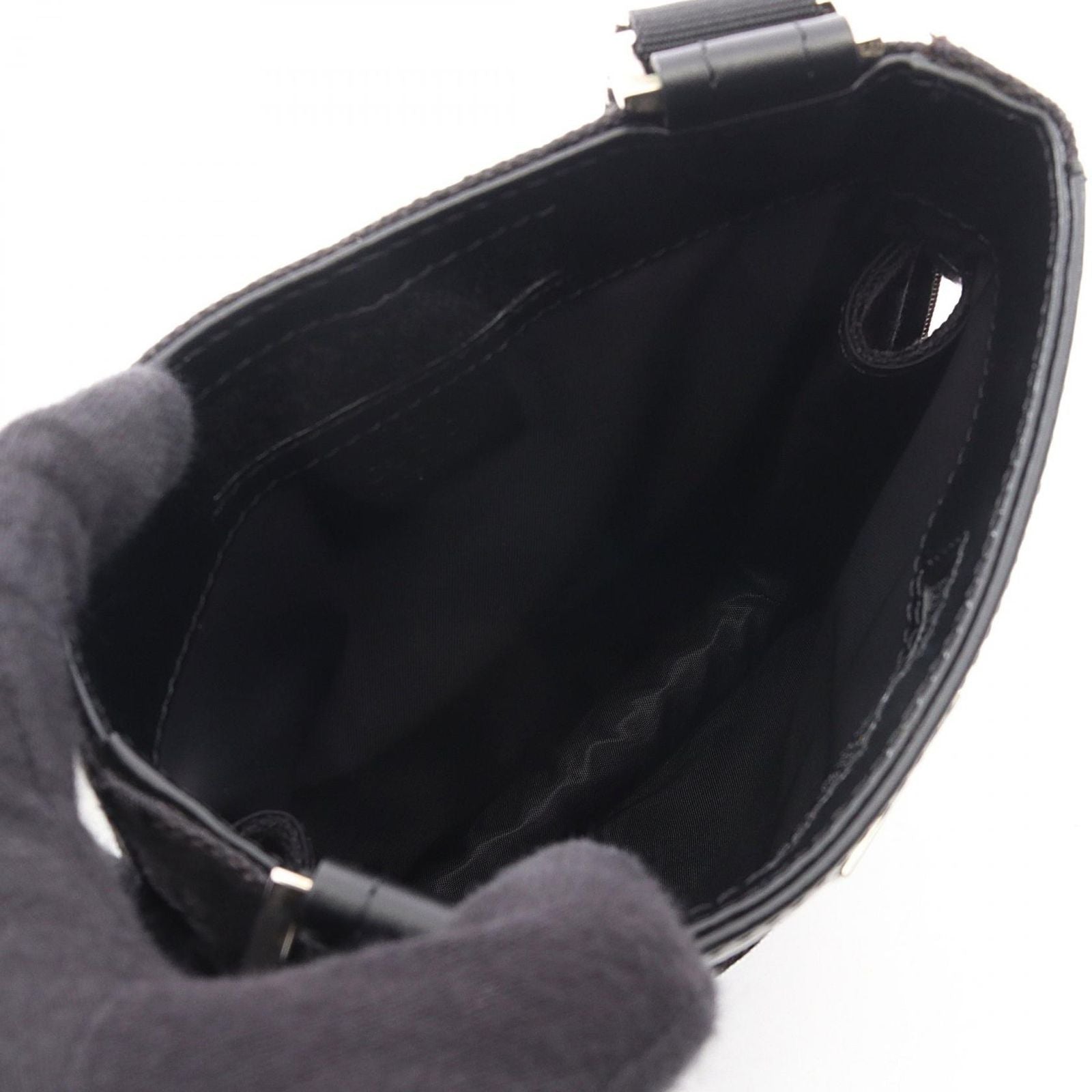 Gucci Shoulder Bag GG Canvas 019 Black — view 3